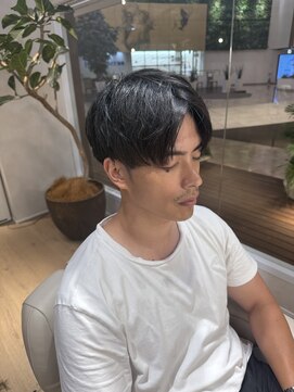 ウノプリールヴァモス(unopulir Vamos) 30代大人マッシュセンターパート