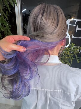 イエナ 渋谷(IENA) ルーツカラーエンドカラー金髪ケアブリーチオリーブグレー