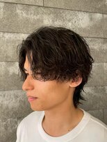 ニアウ 新宿(Niau)&nbsp;MEN’S/リバースセンターパート/ニュアンスパーマ/新宿