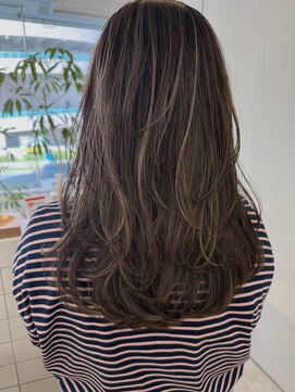 TREAT HAIR DESIGN 新鎌ヶ谷店 【トリート】【11/9 NEW OPEN（予定）】 海外風レイヤー/ハイライト/レイヤーかっと/立体感感カラー