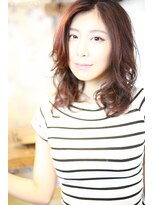 テテクルー(tete et clou) ルーズな動きのあるパーマスタイル