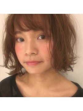 キャンバス バイ ネオリーブ 横浜西口(Canvas by neo.) 切りっぱなしボブ × ミックス巻き
