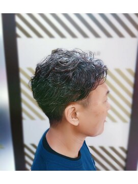 バーバーバー 都賀(BARBER-BAR) 30代パーマスタイル