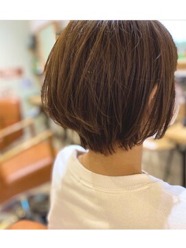 エン(enn) ボブ【enn】ショート×ベージュ