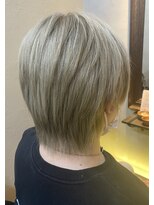 シェルビー 新宿(SHELBe)&nbsp;フェザーパーマ×アッシュベージュ［ヘッドスパ/白髪ぼかし]