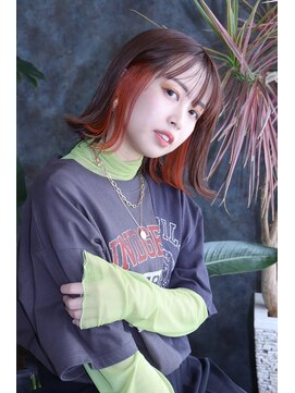 アヴァンティ ヘアーアンドスパ(avanti hair&spa) 切りっぱなしイヤリングカラーオレンジ