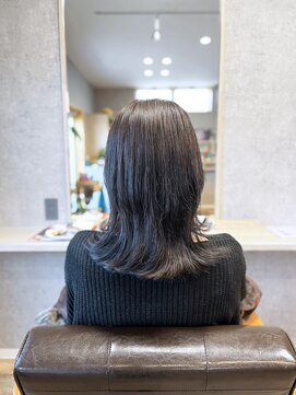 ムウ(muuw) 透け感ブルーアッシュ