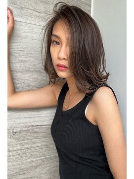 トルネード(TORNADO) 外ハネロングボブ　n6.7