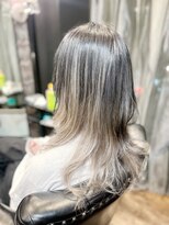 ヘアーラウンジ アルテ(hair lounge arte)&nbsp;バレイヤージュ風インナーカラー