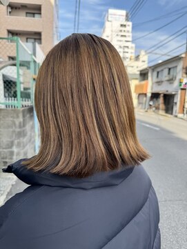 ハイバレーヘアーメゾン(HIGH VALLEY HAIRMAISON) 外ハネボブベージュカラーハイバレーオリジナルカラー