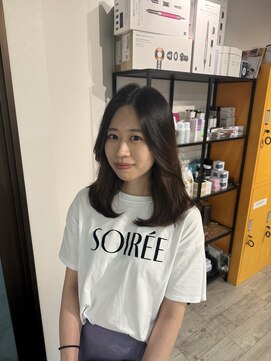 コワファースト長崎シャンプーボーイ 2nd(COIFF1RST 長崎 SHAMPOO BOY) 韓国風レイヤー