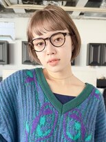 ディッセンバー 神宮前(December) ベージュカラー/レイヤーカット/ワイドバング/ハイトーン