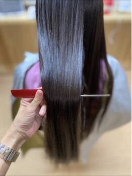 トゥルーイチロク(True16)の写真/【厳選された商材を使用】年齢と共に変わる髪をいたわる施術を。髪質改善が好評&こだわりあり◎
