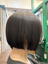 ヘアーラウンジ アンフィ 井土ヶ谷(Hair Lounge Anphi)&nbsp;切りっぱなし　ミニボブ