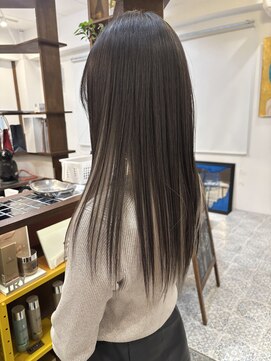 ルイ(ROUIS produced by LUCK 津田沼) ROUIS 津田沼 冬のインナーカラー