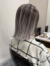 グラムアッシュ(GLAM ASH)