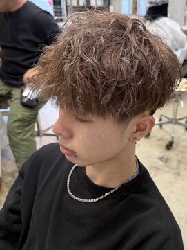 リット(lit.) ブルーブラック/スペインカール/スパイキーショート/守谷