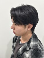 ヒュイル バイ ニアウ(Hwyl by Niau) ニュアンスパーマメンズカットパーマセンターパートスパイラル