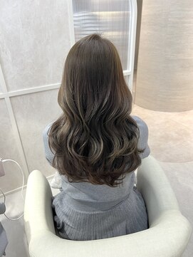 ヴェイナゴヤ(VEYY. nagoya) オリーブグレージュ/透明感/ブリーチなし/韓国/ダブルカラー