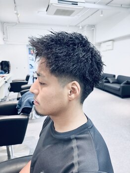 マジック 関目店(magic)の写真/"magic"では全メニュー眉カット付き!眉カットで驚くほど印象が変わる。清潔感のある好印象スタイルに☆