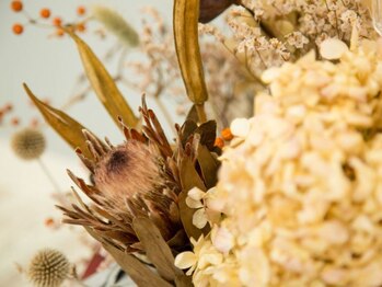 アイラッシュ ハグ(eyelash Hagu)の写真/“エイジング毛”でお悩みの方はぜひ一度試してみて♪思わず触りたくなるうるツヤ髪に!