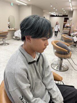 シカ 神戸三宮元町店(Cica) グリーン オリーブ マッシュ 韓国 ブリーチ 三宮