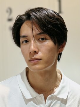 メラク(Merak) 【センターパート×メンズショート】