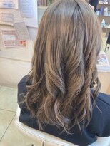 美容室 ルーフトップ(Roof top)&nbsp;髪質改善白髪ぼかしハイライトカラー前髪カットベージュカラー