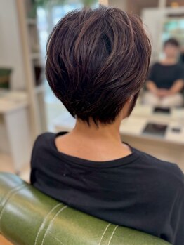 クララ タカマツ(CLALA Takamatsu)の写真/【小顔魅せカット】が大人気！フォルム重視の巧みなカット技術で、360度どこから見ても美しいスタイルに♪