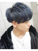 ツーブロック刈り上げマッシュ×アッシュブルーハイライト