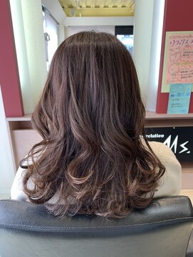 ミズグラート(Ms. grato) 30代の大人カラー