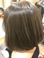 ウギ(U gi) 大人な小顔ボブ、ツヤ髪/唐人町/荒戸/大濠/今川/地行