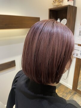 プリヤ(priya) くすみカラー ボブ