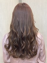 ヘアサロンアンドカフェ エイチプラス(H plus) ピンクブラウン　40代　ふんわりロング