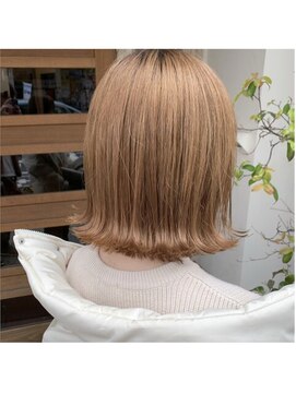 ボアップ(boappu) ボブ／外はね／ベージュ
