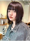 顔周りレイヤーカットくびれヘアミルクティーベージュカラー