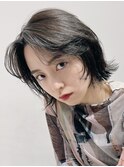 顔周りレイヤーカットくびれヘアミルクティーベージュカラー