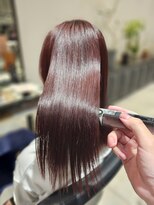 リー 十三(Lee)&nbsp;【Lee十三　篠原】ブリーチ無しカラー　カシスレッド×美髪矯正