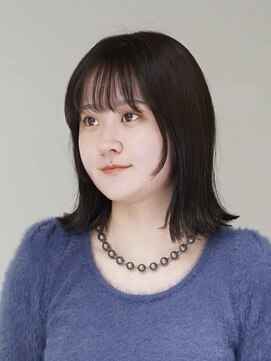 シルフィ(sylph) ミディアムレイヤー_ロブスタイル