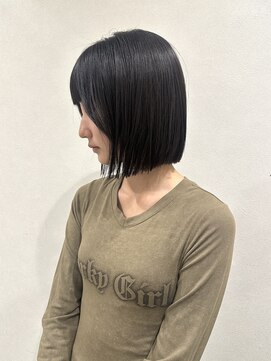 イロ(iro) 切りっぱなしボブ