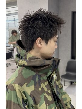 ラヴィット 横浜店(LUVIT) 黒髪スパイキーショート