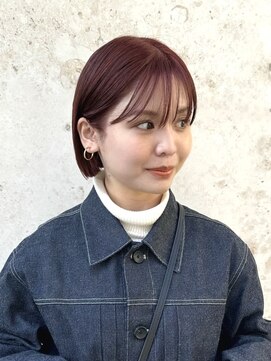 ローネス(LONESS) ワインレッド ヘイリーボブ ミニボブ 切りっぱなしボブ 赤髪