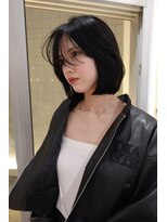 ローエ バイ デコ(Rohe by DECO)&nbsp;流れるようなフェイスレイヤーボブ　英心