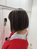 ケンジ 平塚 アネッタ(KENJE annetta) ミルクティーブロンド/ダークブルー/デジタルパーマ/平塚