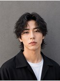 スパイラルパーマ×波巻きパーマ×センターパートウルフカット