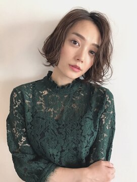 ヴェイン(VEIN) イルミナカラー　小顔　オリーブカラー　セミウェットウェーブ
