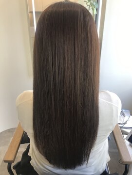 アールサロン アオヤマ(Rr SALON AOYAMA) プラチナミネコラ