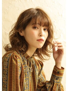 ヴィサージュ ギンザ VISAGE GINZA ふんわりミディ