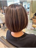 大人かわいいミディアムボブ×ハイライト ケアブリーチ