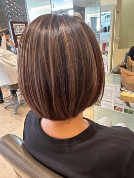 エヌアンドエーコンティ(N&A CONTi) 大人かわいいミディアムボブ×ハイライト ケアブリーチ